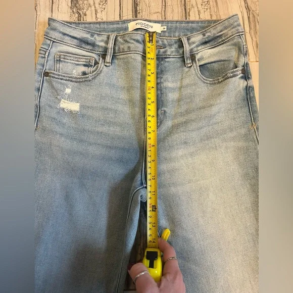 Like New Buckle Hidden Jeans Happi High Rise Flare Jean - Picture 6 of 14